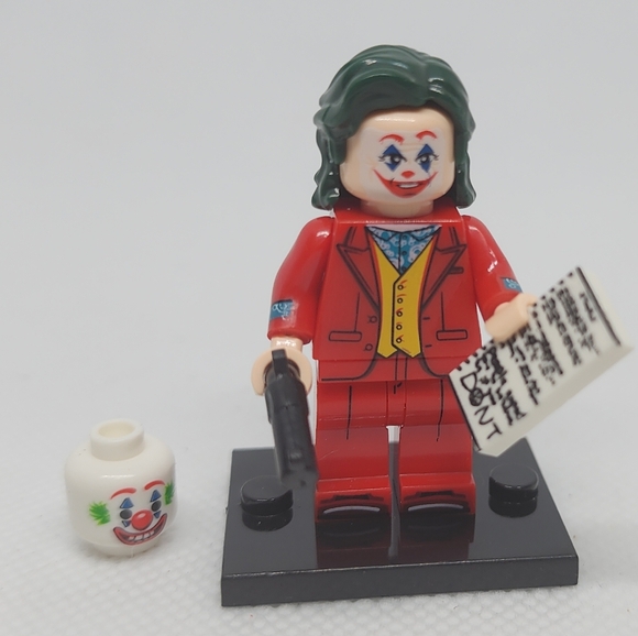 Batman The Joker high detail custom lego compatible DC aditional head included - Picture 2 of 11